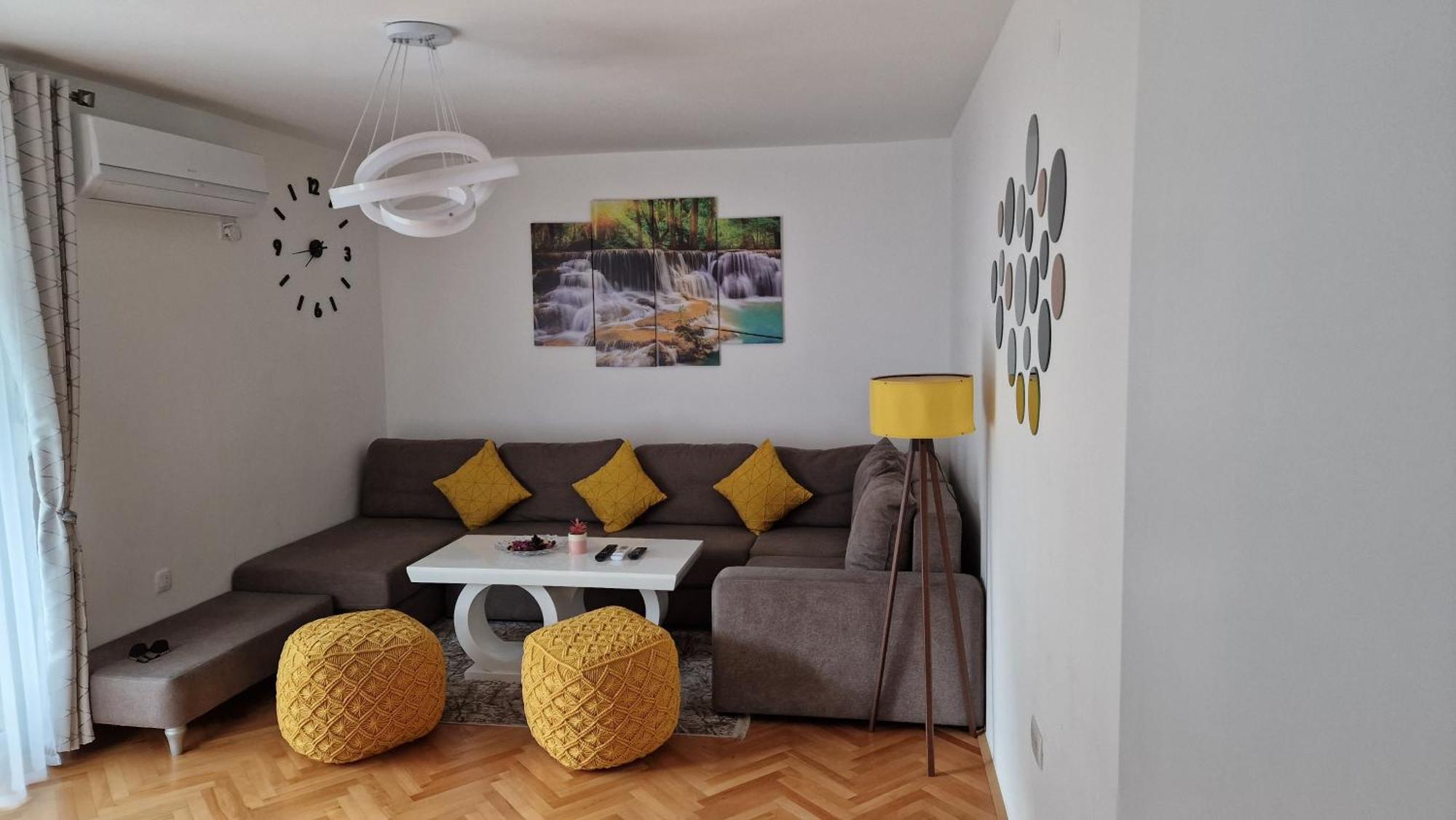 Lux Apartman Casablanca Плужине Екстер'єр фото