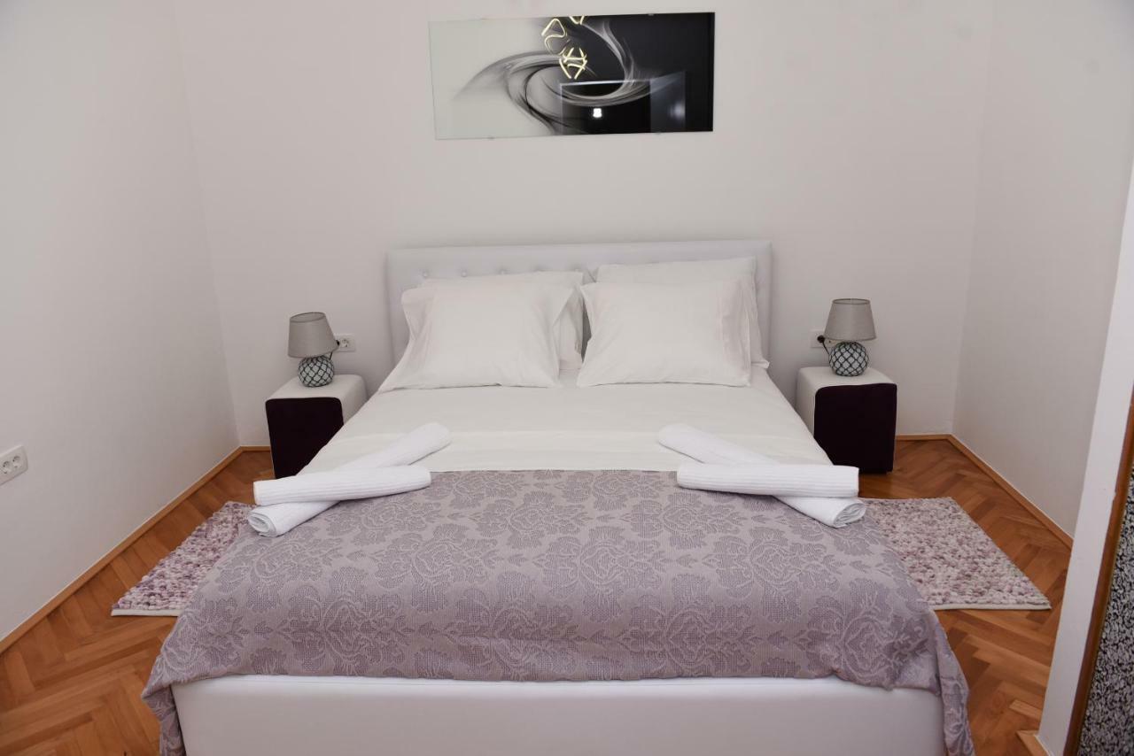 Lux Apartman Casablanca Плужине Екстер'єр фото