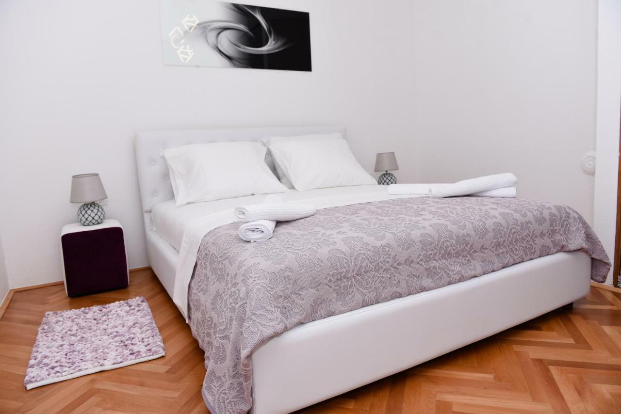 Lux Apartman Casablanca Плужине Екстер'єр фото
